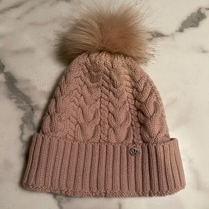 Lululemon Pom Pom toque